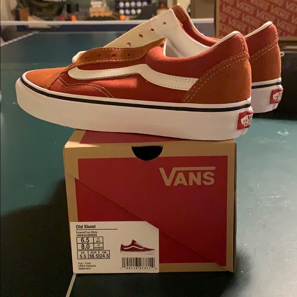 men's 6.5 in women's vans